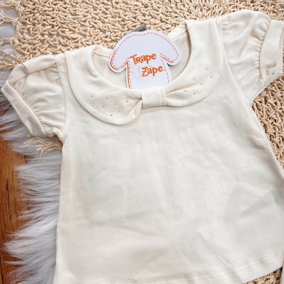 Conj. Blusa Manga Curta Gola Strass e Short Listras Prateadas - Off White